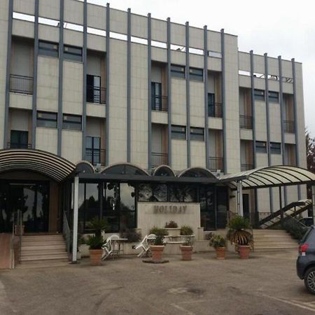 Hotel Holiday Foggia Exteriér fotografie
