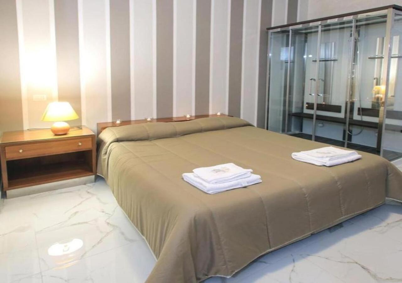 Hotel Holiday Foggia Exteriér fotografie