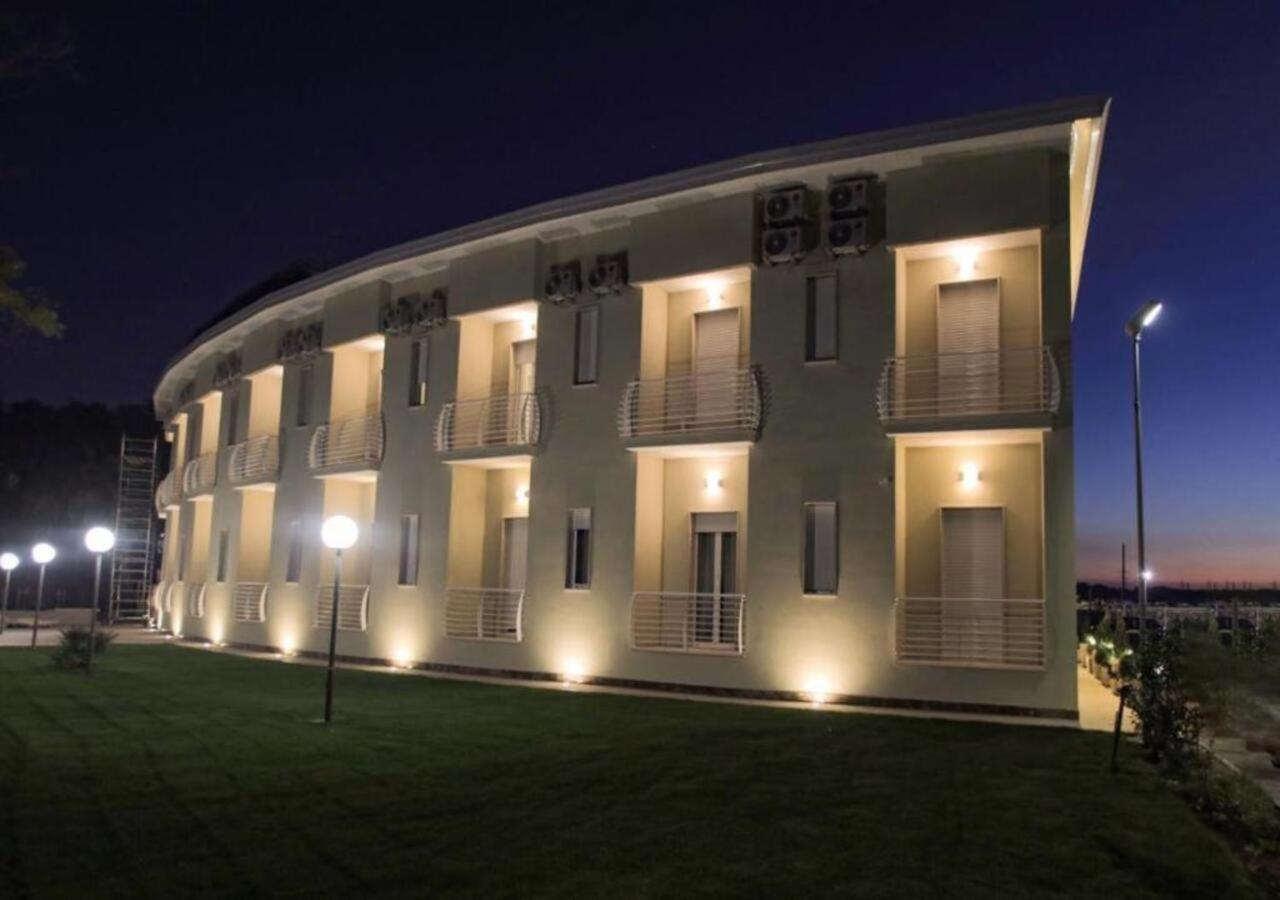 Hotel Holiday Foggia Exteriér fotografie