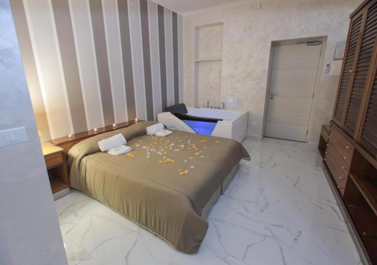 Hotel Holiday Foggia Exteriér fotografie